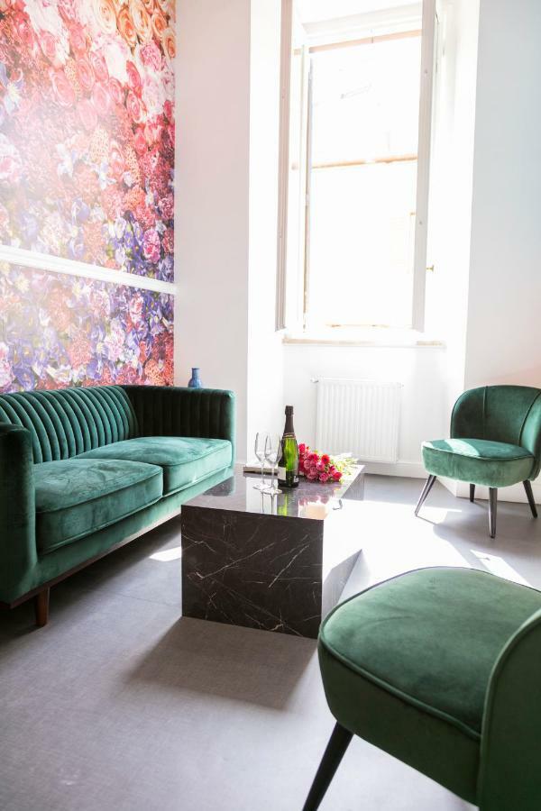 Hadrianus Temple Suites - The Venue Collection 로마 외부 사진